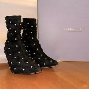 Louise et Cie black stretch microsuede size 6M kitten heels